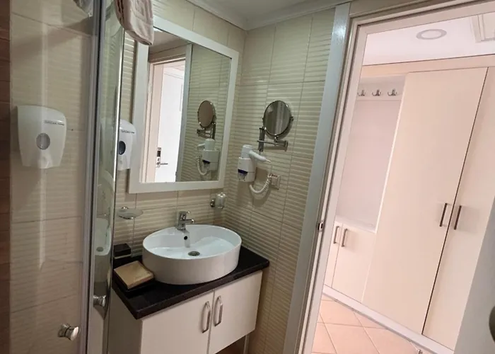 Grand Mir'amor Hotel&spa מלון קמר