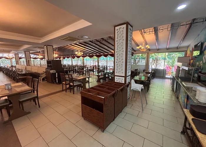 Grand Mir'amor Hotel&spa מלון
