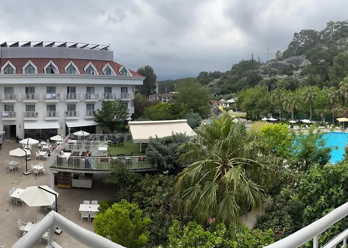 Grand Mir'amor Hotel&spa קמר