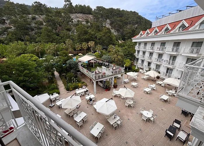 Grand Mir'amor Hotel&spa מלון