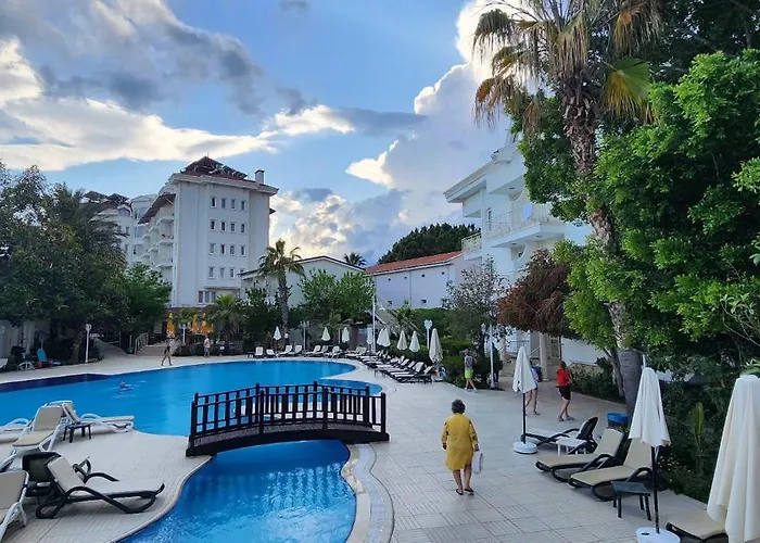 Grand Mir'amor Hotel&spa מלון 5*